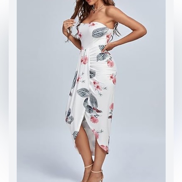 Dresses & Skirts - Strapless tropical tummy hiding midi dress size medium